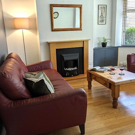 Heart Of Belfast With Private Garden Villa Bagian luar foto